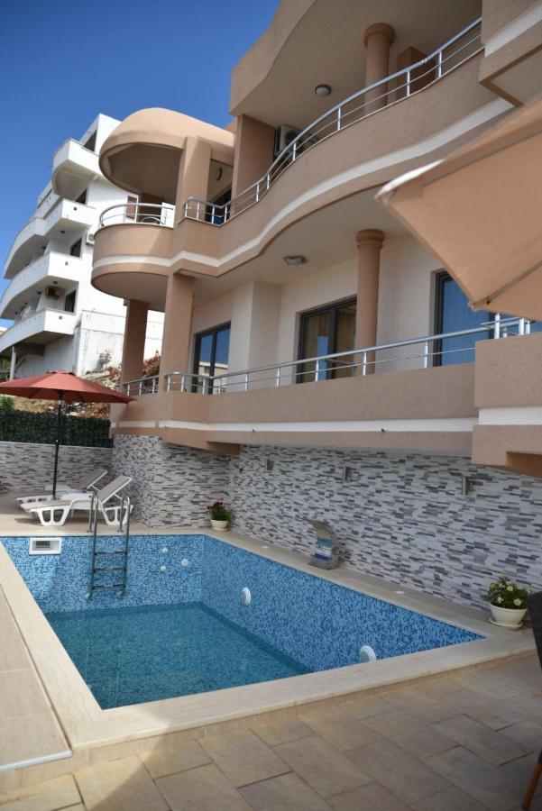 Guest House Evropa 2 Ulcinj Exterior photo