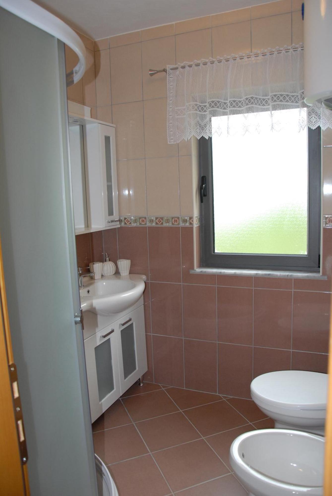 Guest House Evropa 2 Ulcinj Exterior photo