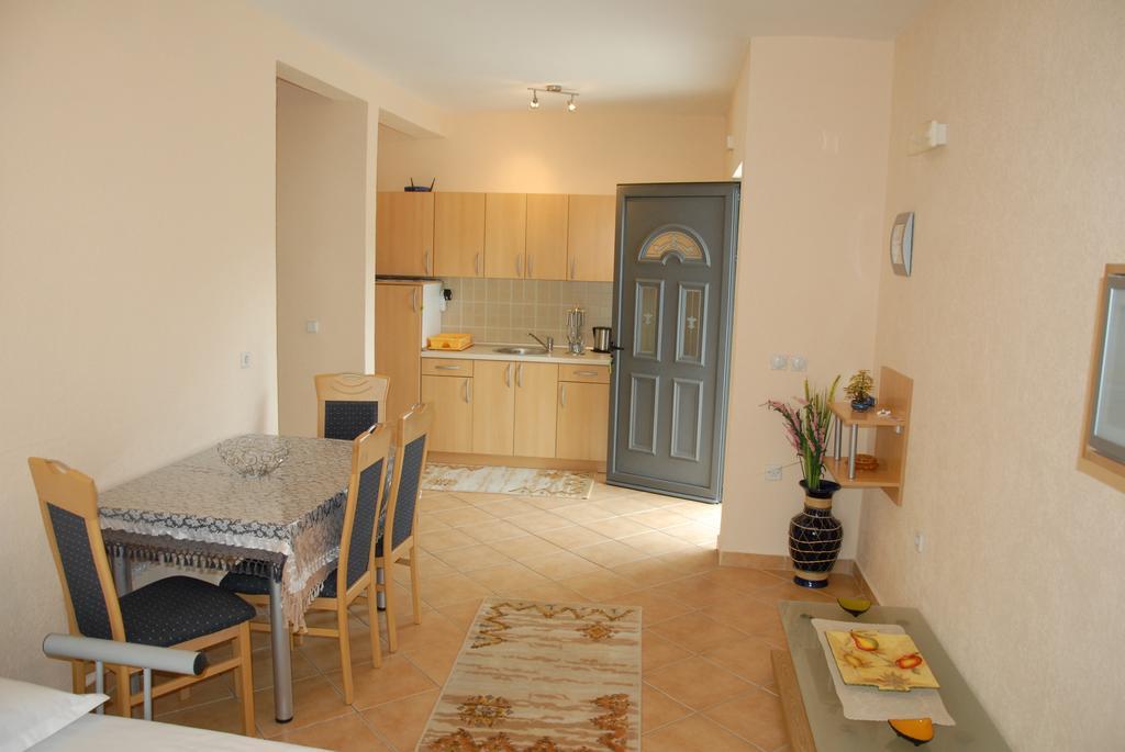 Guest House Evropa 2 Ulcinj Room photo