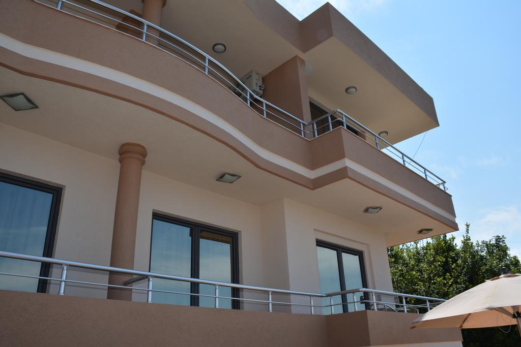 Guest House Evropa 2 Ulcinj Exterior photo