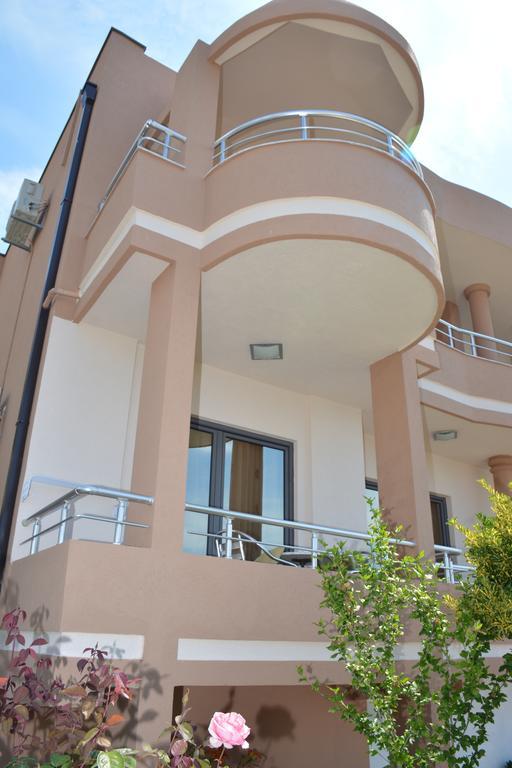 Guest House Evropa 2 Ulcinj Exterior photo