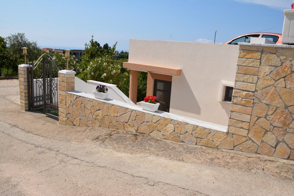 Guest House Evropa 2 Ulcinj Exterior photo