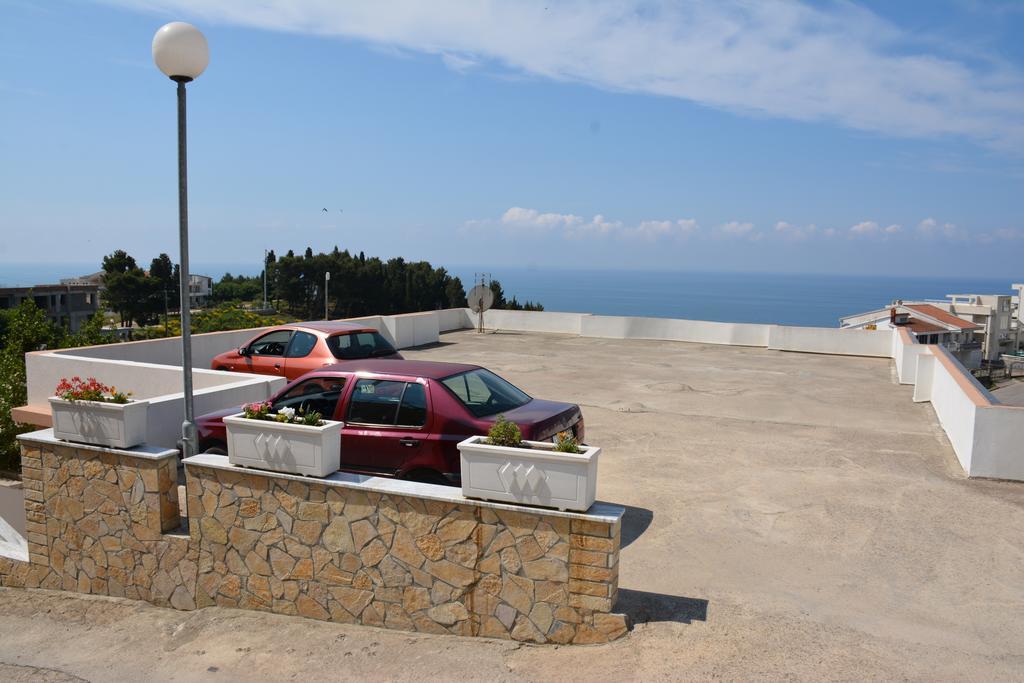 Guest House Evropa 2 Ulcinj Exterior photo