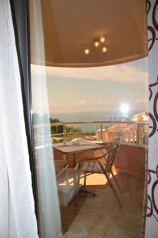 Guest House Evropa 2 Ulcinj Exterior photo